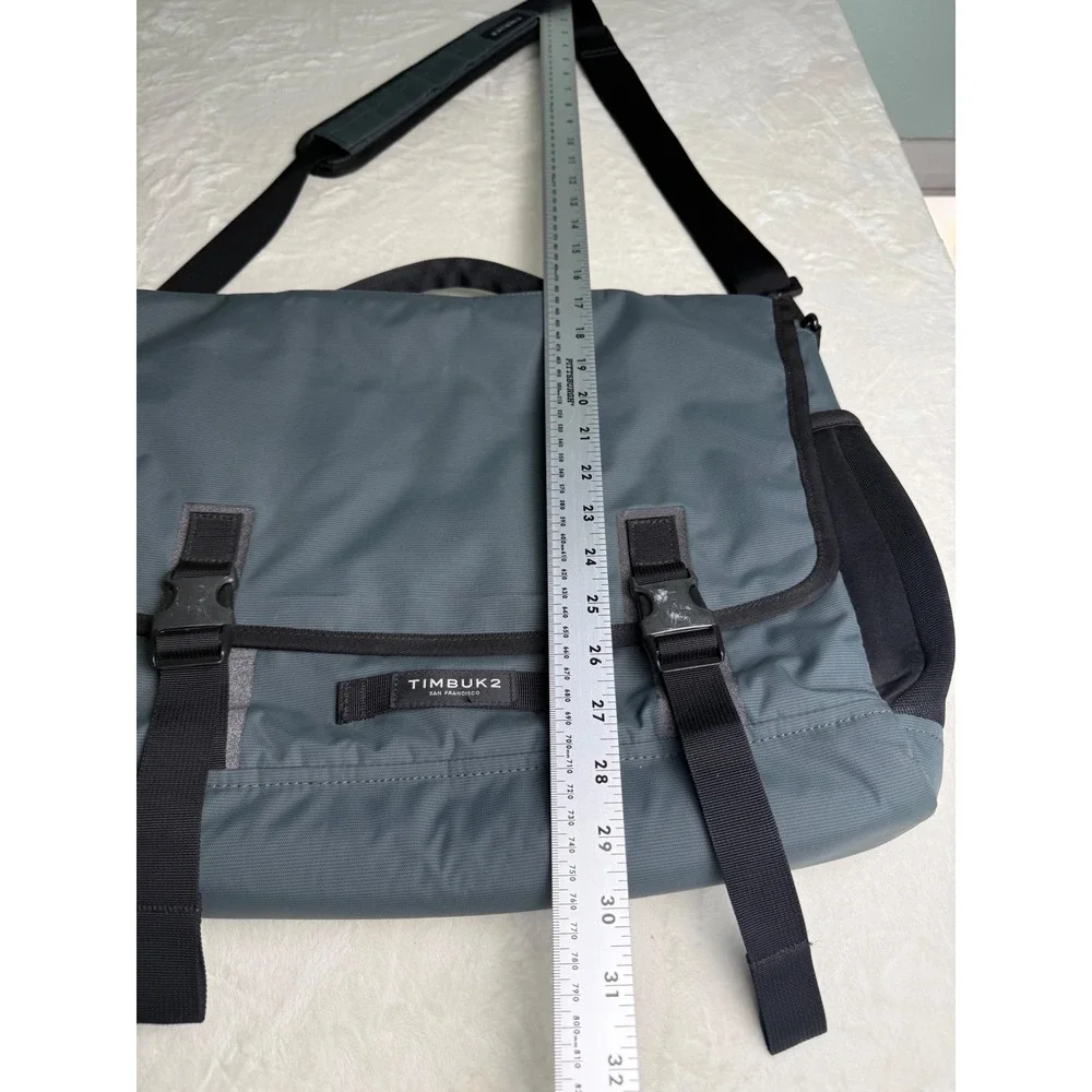 Timbuk2 classic messenger